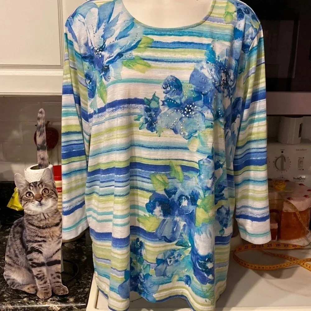 Q womens Alfred Dunner cheerful floral stretch plus size top 2X